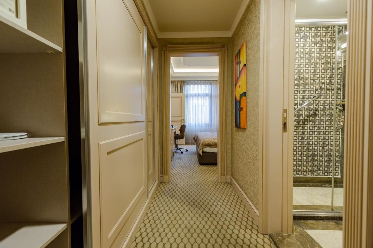 Отель Divan Suites Batumi Батуми-26