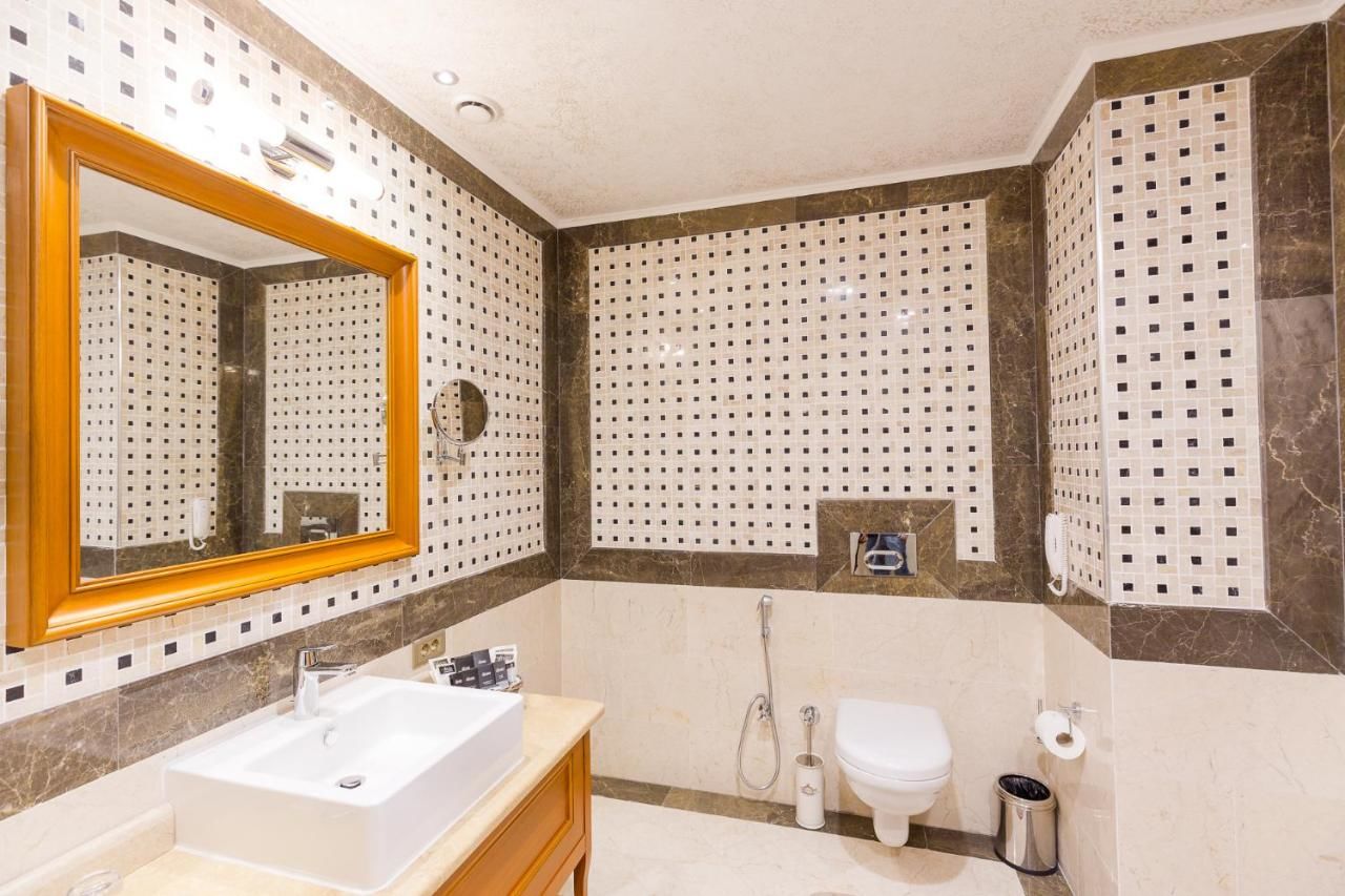 Отель Divan Suites Batumi Батуми-46