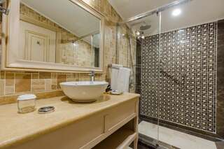 Отель Divan Suites Batumi Батуми Два стандартных смежных номера-1