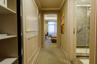 Отель Divan Suites Batumi Батуми Два стандартных смежных номера-5