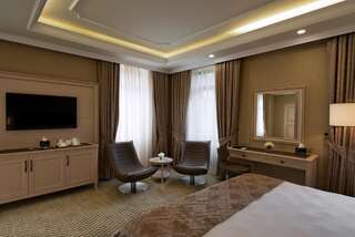Отель Divan Suites Batumi Батуми Люкс-3