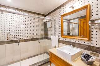 Отель Divan Suites Batumi Батуми-6